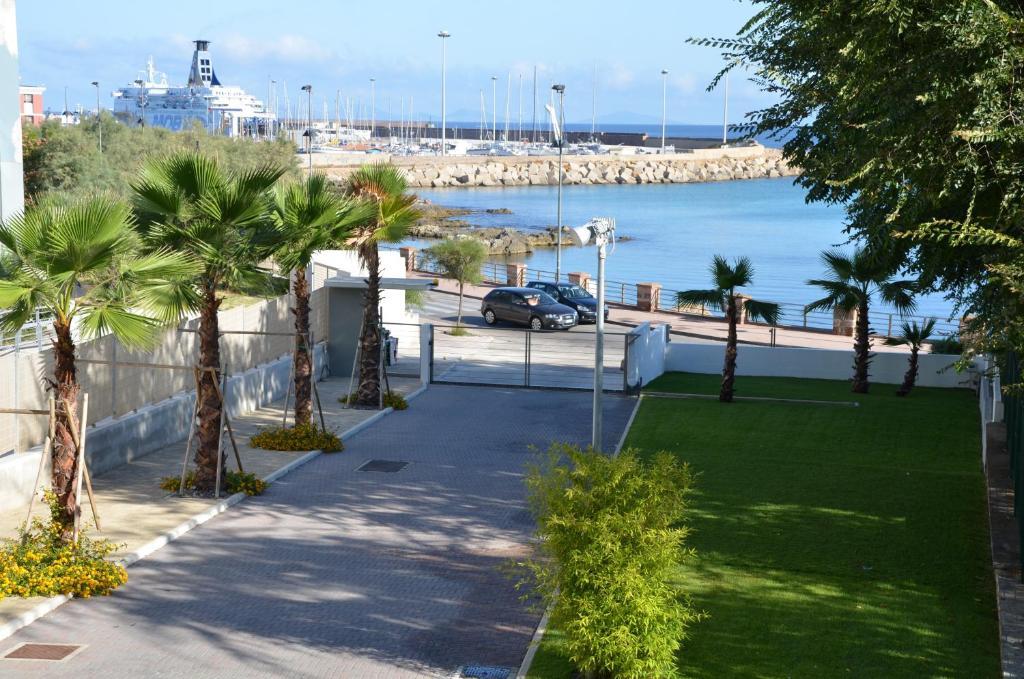 פורטו טורס Residence Lungomare מראה חיצוני תמונה